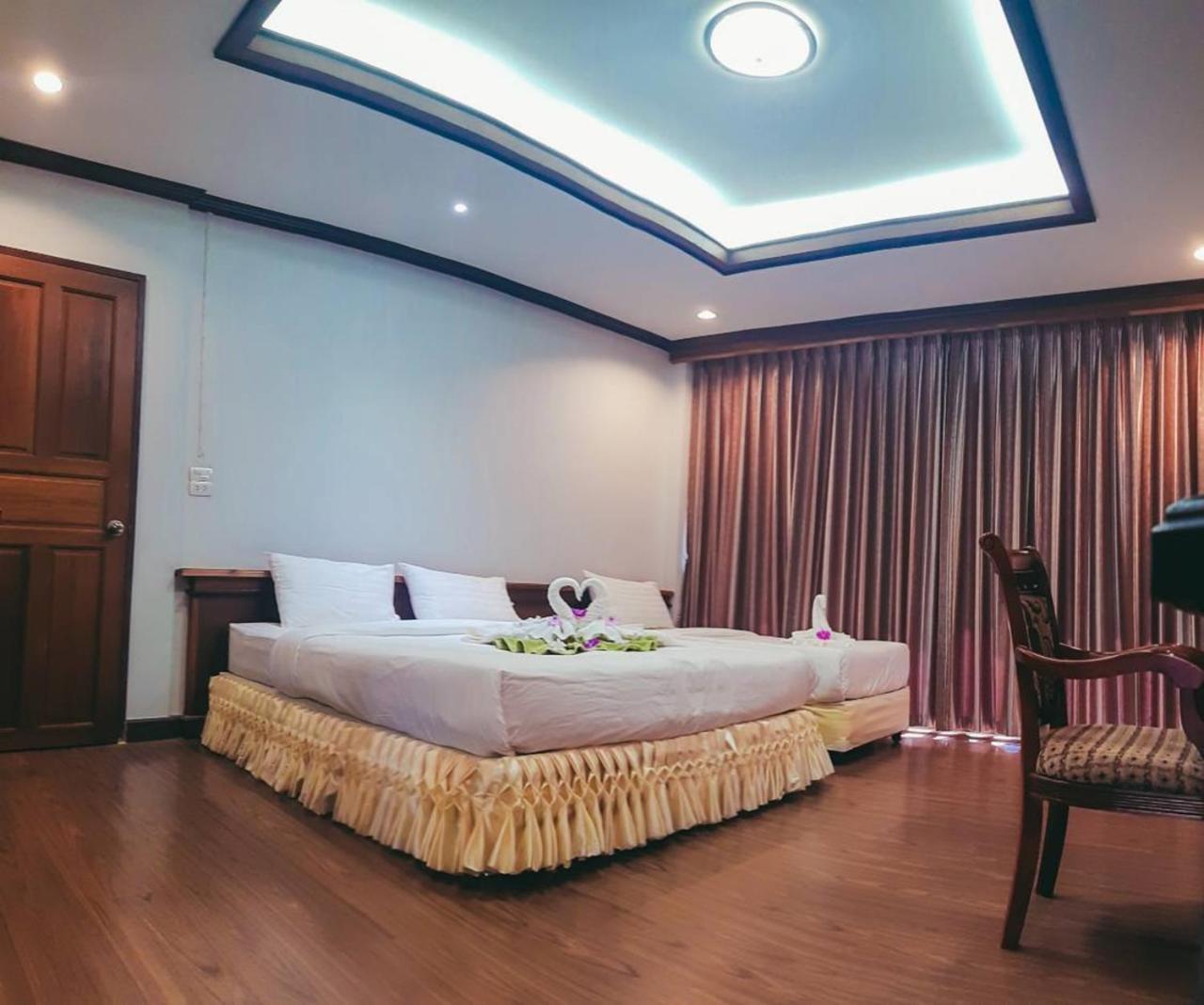 The Uncle Beach Resort And Seaside Residence Bang Saphan Noi Exteriér fotografie